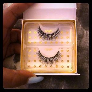 Battington: 3D Silk Lashes